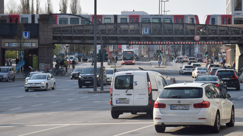 Erfolgreich gekreuzt: In Zukunft hält neben der U3 auch die U5 an der Hoheluftbrücke. 