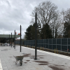Bild des im Bau befindlichen Bahnsteigs der U1 Oldenfelde mit frisch verlegtem Pflaster.